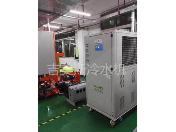 吉美斯冰水機(jī)：冷水機(jī)膨脹閥安裝步驟